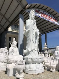 Tượng Phật Quan Âm đứng