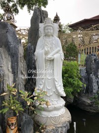 Tượng Quan Âm Tam Diện bằng đá trắng non nước loại 1 nguyên khối