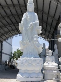 White Marble Kwan Yin Sculpture Sitting on Lotus