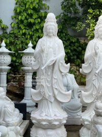 Stone statues stand up