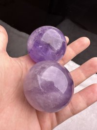 Quả cầu thạch anh tím phong thủy