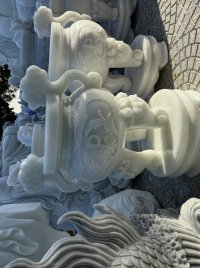 Bát nhang bằng đá dành cho đạo Công Giáo