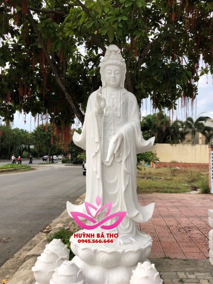 Tượng ngài Quán âm cao 3m